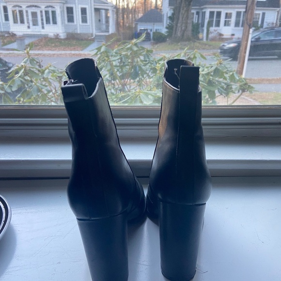 Steve Madden Roooler Booties - Picture 6 of 10